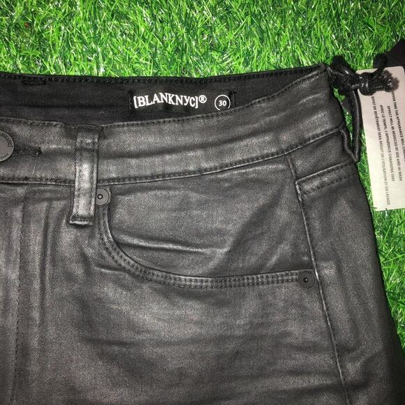 NWT Women's Gunmetal BlankNYC Denim Mini Skirt - Picture 3 of 6